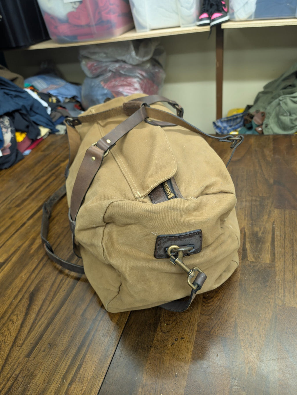 Filson Rugged Twill Medium Duffle Bag Tan Canvas Leather USA