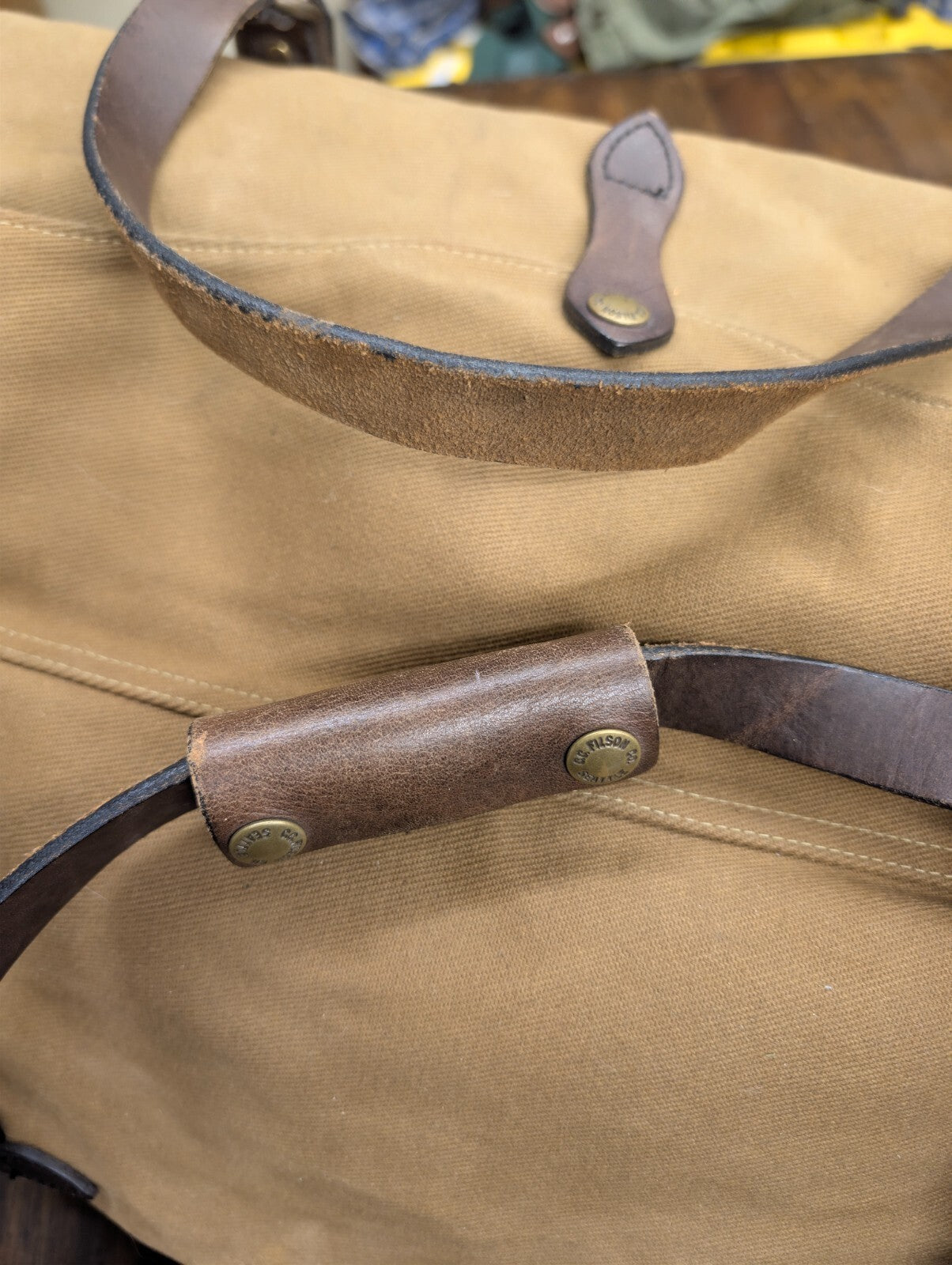 Filson Rugged Twill Medium Duffle Bag Tan Canvas Leather USA