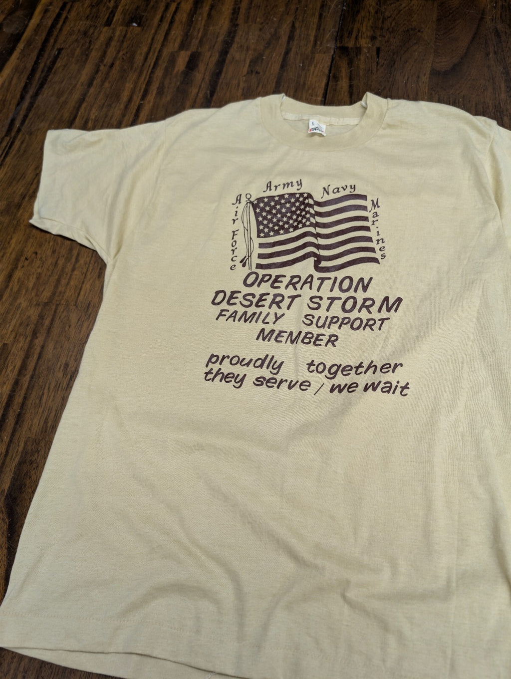Desert Storm Screen Stars Vintage Shirt L Single Stitch USA