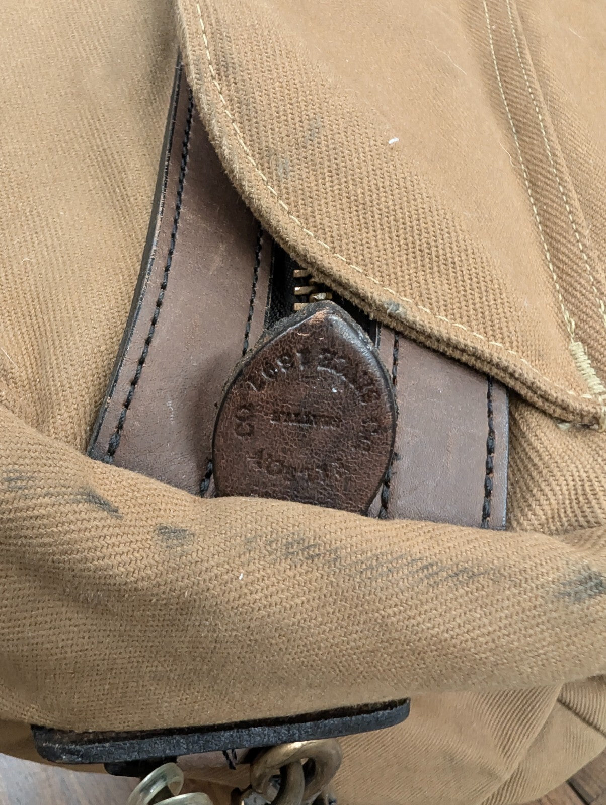 Filson Rugged Twill Medium Duffle Bag Tan Canvas Leather USA