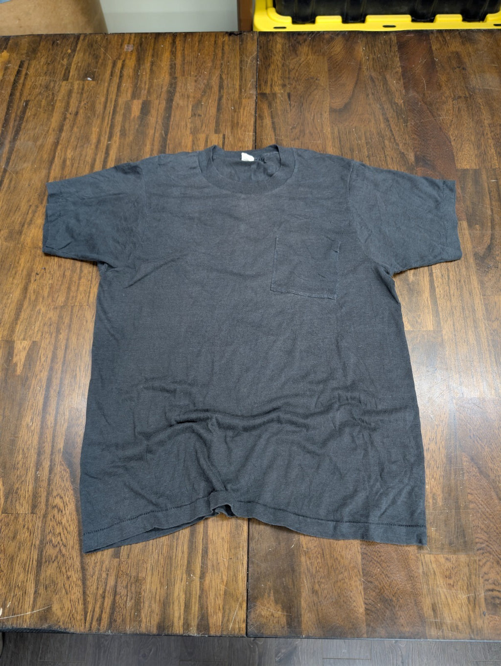 Pocket Tee 70s Fruit of the Loom Single Stitch Shirt Size XS